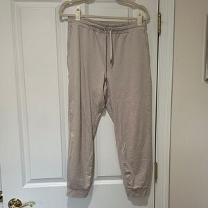 Vuori Ecru Performance Jogger Pants Womens Medium